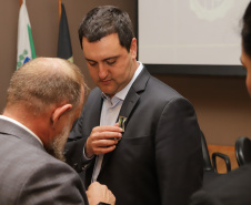 Governador comemora avanços na segurança pública em entrega de homenagens da Polícia Civil