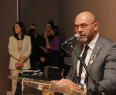 Governador comemora avanços na segurança pública em entrega de homenagens da Polícia Civil