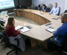 Secretarias se reúnem para debater assuntos referente ao atendimento humanizado à mulheres