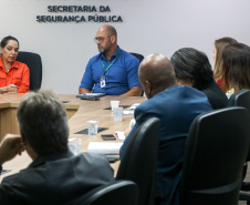 Secretarias se reúnem para debater assuntos referente ao atendimento humanizado à mulheres