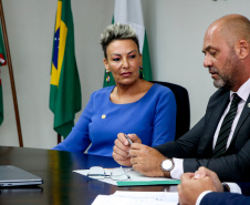 Secretário Hudson recebe a Deputada Estadual Cloara Pinheiro