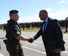 Autoridades do Estado ganham homenagem e reforçam parceria com Exército Brasileiro