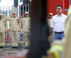 Governador inaugura sede do Corpo de Bombeiros e libera novos investimentos para Ivaiporã