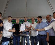 Governador inaugura sede do Corpo de Bombeiros e libera novos investimentos para Ivaiporã