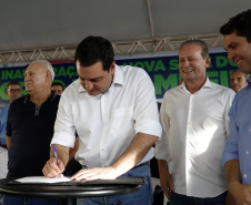 Governador inaugura sede do Corpo de Bombeiros e libera novos investimentos para Ivaiporã