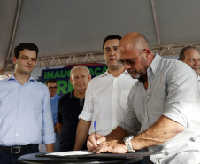 Governador inaugura sede do Corpo de Bombeiros e libera novos investimentos para Ivaiporã