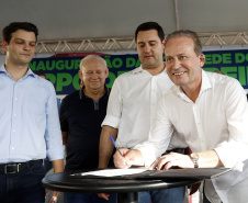 Governador inaugura sede do Corpo de Bombeiros e libera novos investimentos para Ivaiporã