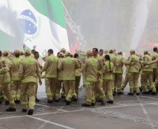 Na maior contratação em dez anos, 419 bombeiros se formam para atuar em todo o Paraná