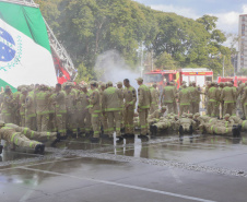 Na maior contratação em dez anos, 419 bombeiros se formam para atuar em todo o Paraná