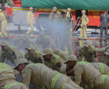 Na maior contratação em dez anos, 419 bombeiros se formam para atuar em todo o Paraná