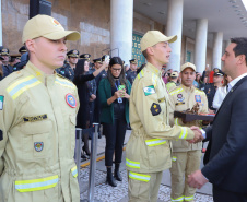 Na maior contratação em dez anos, 419 bombeiros se formam para atuar em todo o Paraná