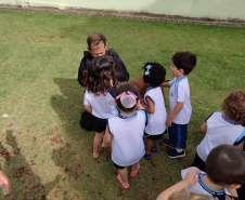 Projeto educativo sobre animais em CMEIs de Maringá tem apoio de cães da Polícia Penal