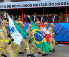 Na maior contratação em dez anos, 419 bombeiros se formam para atuar em todo o Paraná