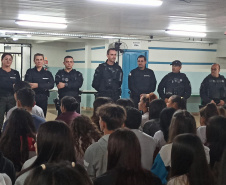 Alunos de Laranjeiras do Sul recebem palestras da Polícia Penal sobre prevenção à violência