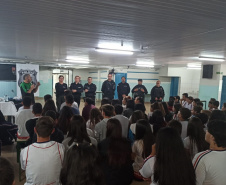 Alunos de Laranjeiras do Sul recebem palestras da Polícia Penal sobre prevenção à violência