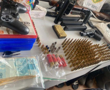 Polícia Militar prende foragido da Justiça e apreende armas e munições em Apucarana