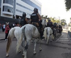 Policiamento reforçado garantiu segurança durante clássico do futebol paranaense