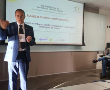 Projetos de trabalho no sistema prisional do Paraná são pauta em fórum da União