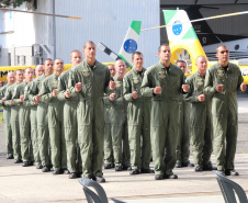 Unidade aérea da Polícia Militar forma novos operadores aerotáticos