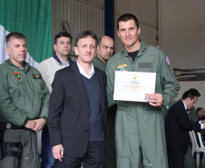 Unidade aérea da Polícia Militar forma novos operadores aerotáticos