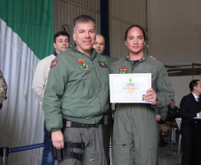 Unidade aérea da Polícia Militar forma novos operadores aerotáticos