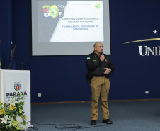  Professores, pedagogos e funcionários fazem simulado de segurança nas escolas do Paraná