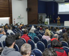  Professores, pedagogos e funcionários fazem simulado de segurança nas escolas do Paraná