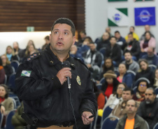  Professores, pedagogos e funcionários fazem simulado de segurança nas escolas do Paraná