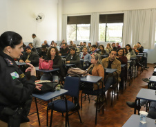  Professores, pedagogos e funcionários fazem simulado de segurança nas escolas do Paraná