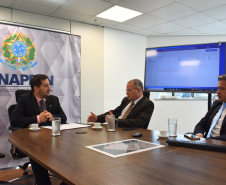 Construção de novas Unidades de Progressão no Paraná são tema de reunião em Brasília