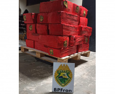 BPFron apreende mais de uma tonelada de drogas em veículos na cidade de Guaíra
