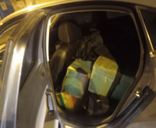  Polícia Militar apreende meia tonelada de drogas em Jaguapitã
