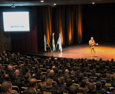 Na reta final da formação, 2,5 mil praças da PMPR passam por ciclo de palestras