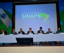 Encontro que debate implementação de sistema nacional de alternativas penais é realizado em Curitiba