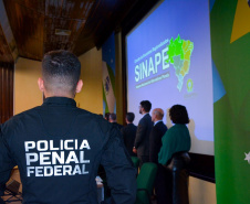 Encontro que debate implementação de sistema nacional de alternativas penais é realizado em Curitiba