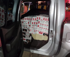 Batalhão de Polícia Rodoviária apreende mais de 12 mil maços de cigarros contrabandeados em Rolândia