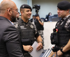 Policiais da Rone recebem homenagem na Assembléia Legislativa do Paraná