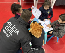 Campanha arrecada brinquedos para crianças atendidas pelo Nucria em Curitiba