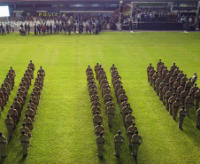 PM completa formatura história com 319 soldados que vão reforçar o Oeste e Sudoeste