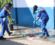 Programa de reparos e limpeza nas escolas promove reinserção de mulheres apenadas