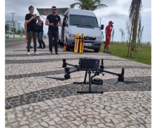 Após teste no feriado, Estado vai usar drones para ajudar bombeiros em salvamentos
