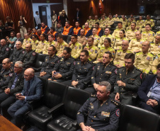  Bombeiros do Paraná são homenageados na Alep