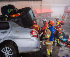 Bombeiros do Paraná disputam desafio mundial de salvamento veicular nas Ilhas Canárias