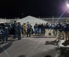  Força-tarefa faz operação contra roubos de cargas em rodovia em Campina Grande do Sul