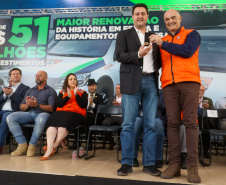 Secretário Hudson participa da entrega de R$ 52 milhões em veículos e equipamentos à Defesa Civil