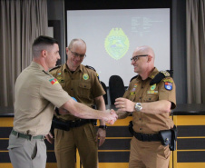 Alunos do Curso de Oficiais da Brigada Militar do RS visitam a Polícia Militar do Paraná