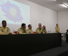 Quarenta bombeiros iniciam curso para guarda-vidas
