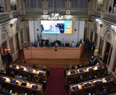 Comandante-Geral do Corpo de Bombeiros recebe título de Vulto Emérito de Curitiba