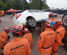 CBMPR ministra treinamento em salvamento veicular a bombeiros do Maranhão