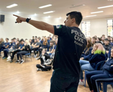 Polícia Civil ministra palestras para 4,7 mil pessoas no mês de outubro em todo Paraná